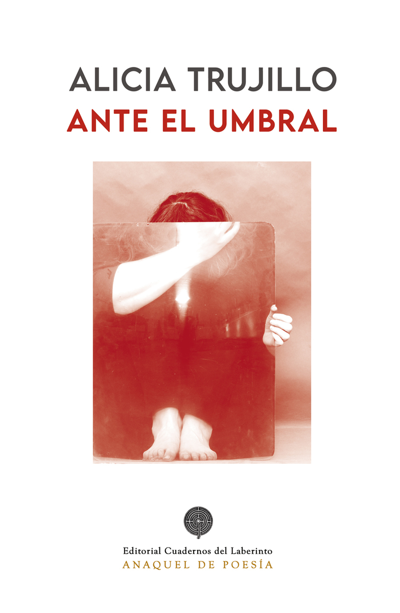 Ante el umbral: portada